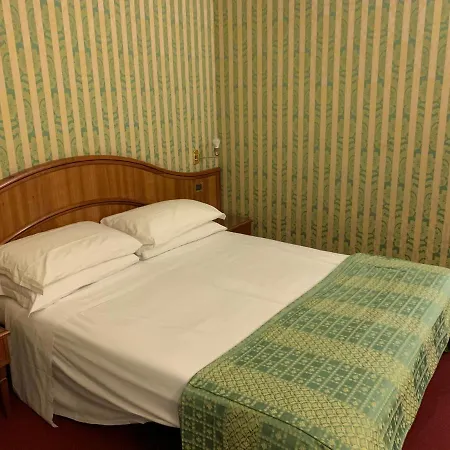 Hotel Hi15 Roma
